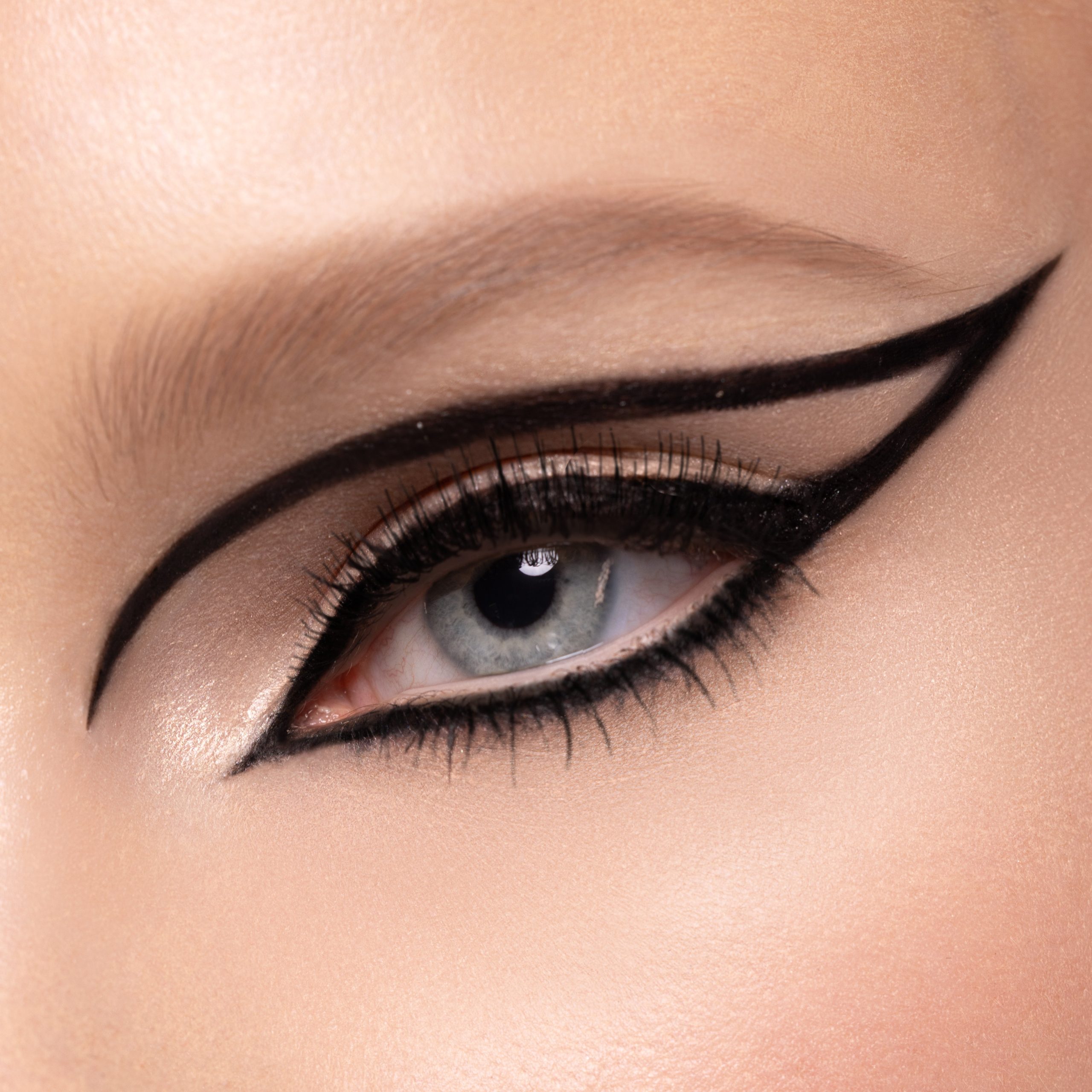 3-2025_PMG_EYE_PGE_Permagel_XtremeBlk_Macro_Edits_Nico_1.jpg