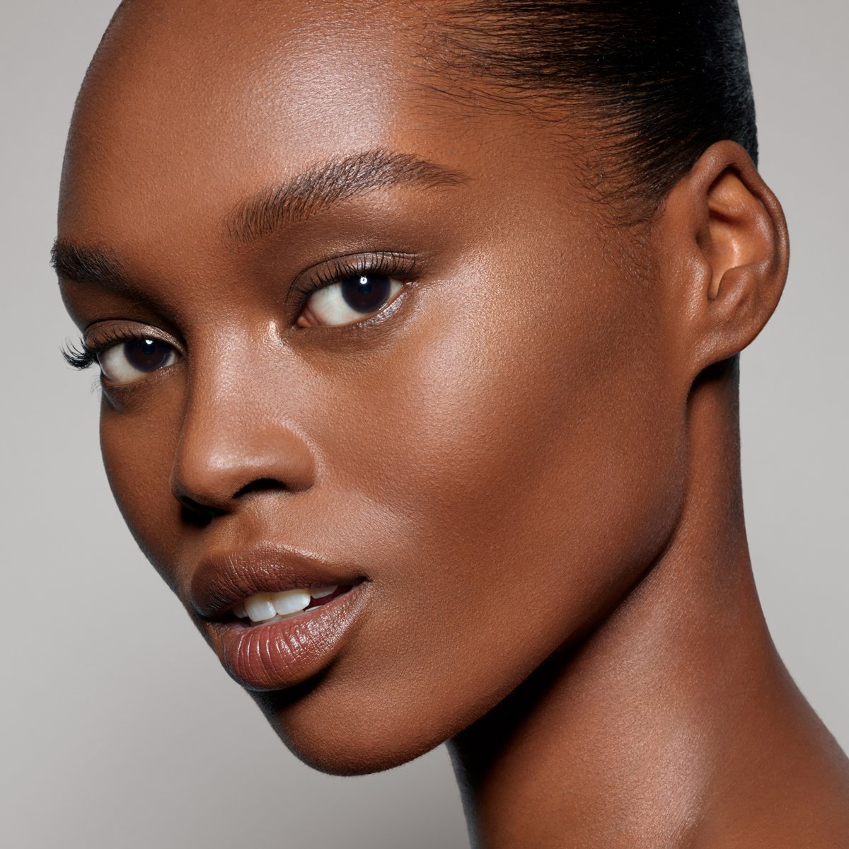 cd-powder-pdp-model-md.jpg